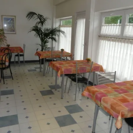 ホテル Mary's - Centre Gare Sncf