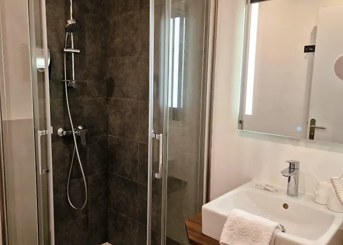 Otel Mary's - Centre Gare Sncf 3*