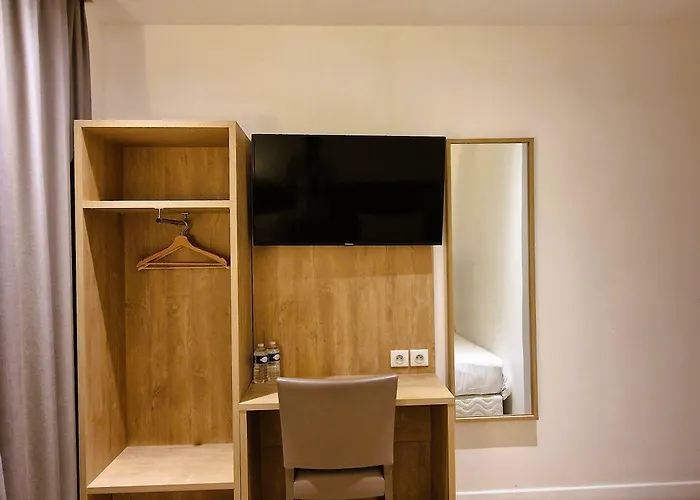 Otel Mary's - Centre Gare Sncf 3*